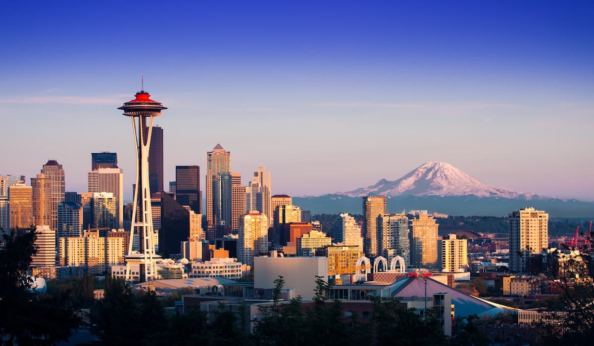 Party bus rental in Kenosha, WI