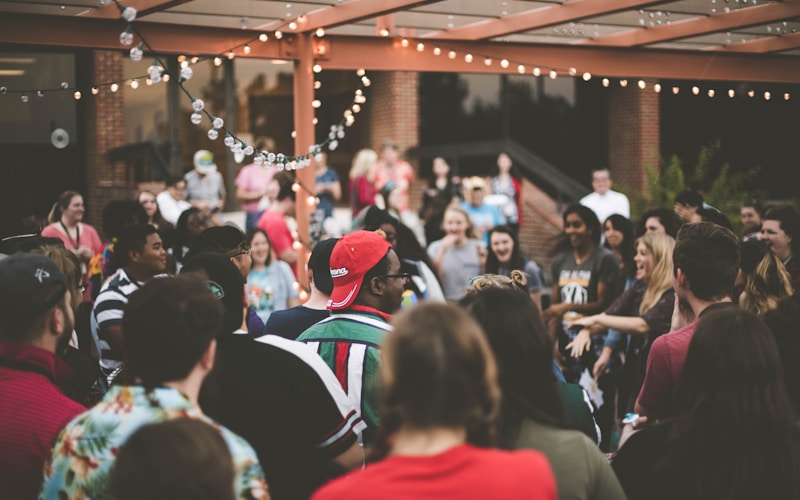 Ghost Tour β Concert crowd and stage lights