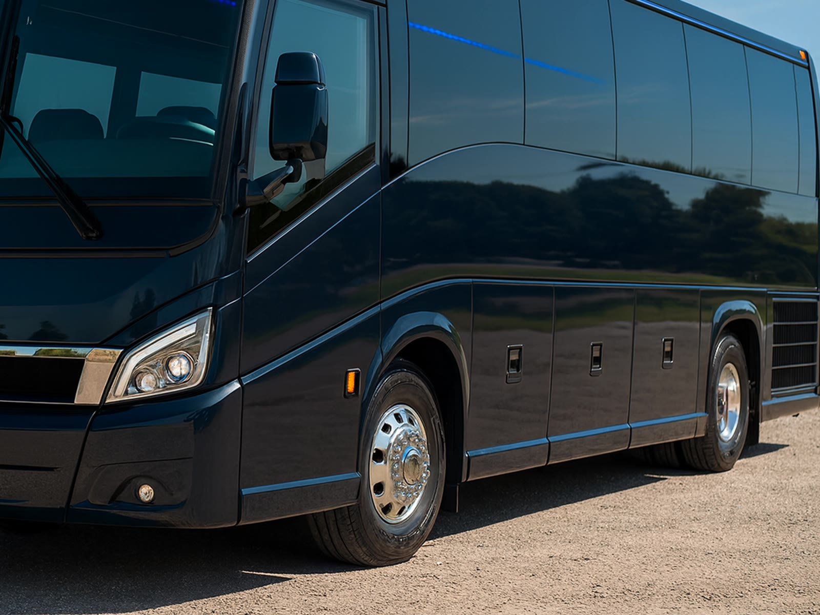 Coach exterior β compare hub seated charter option