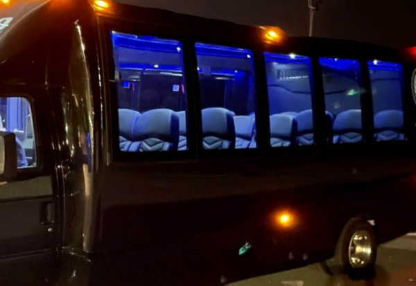 23 Passenger Executive Shuttle Bus Lexington - Image 3